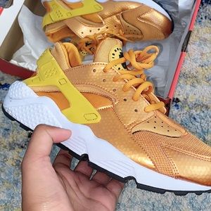 Women’s Nike Huarache Run